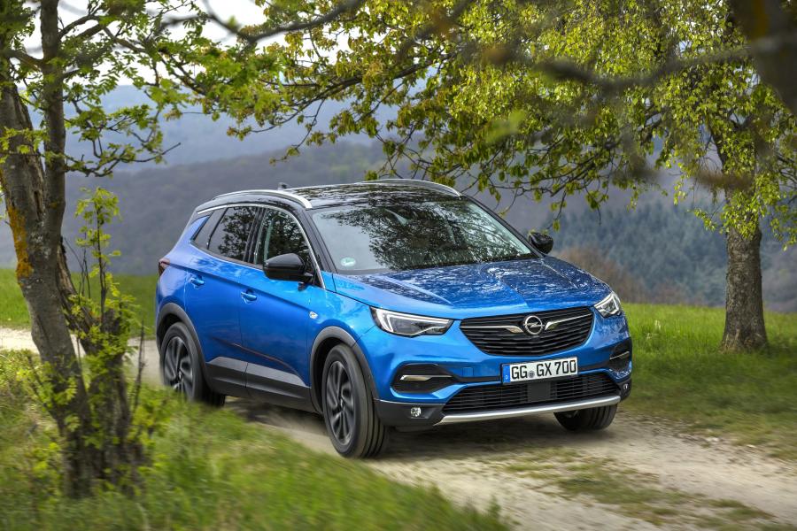  Opel Grandland X Turbo D 2017 года  (фото 8 из 42)